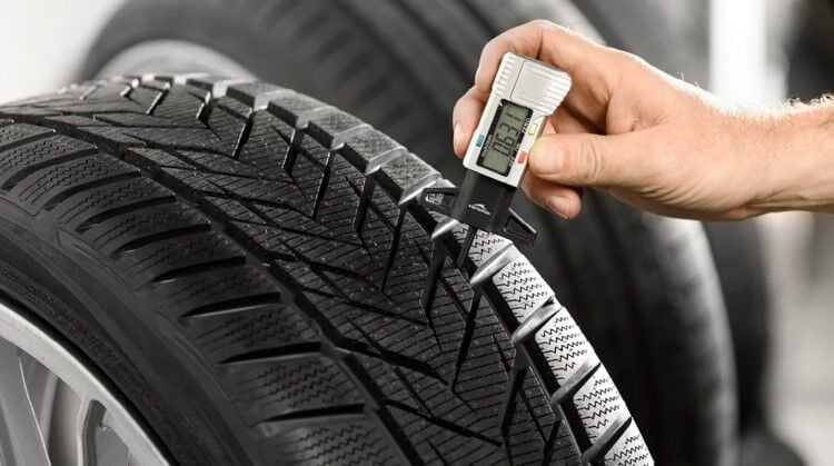 Çıkma Lastik Alınır mı? Avantajları ve Dezavantajları