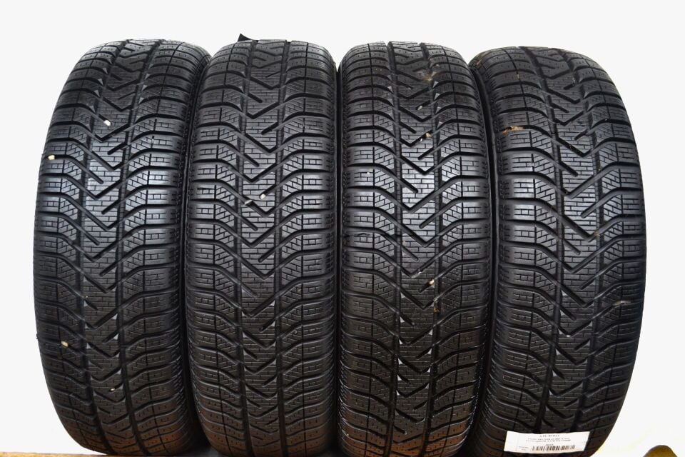 Pirelli 185/65 R15 Snowcontrol 3 88T Kış 2. El Lastik