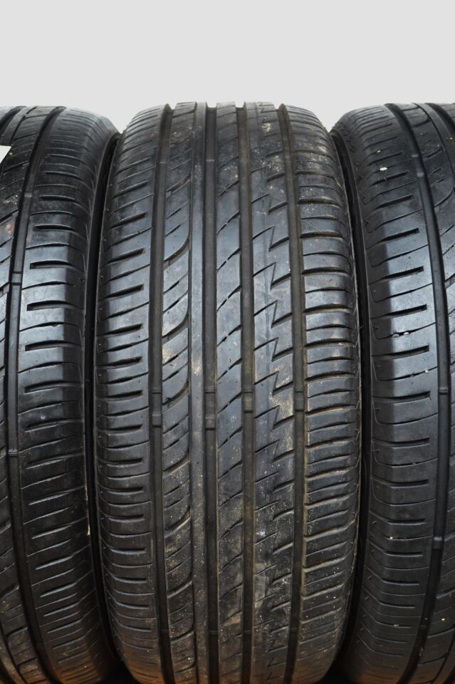 Lassa 205/55R16 91V Greenways İkinci El Takım Yaz Lastiği